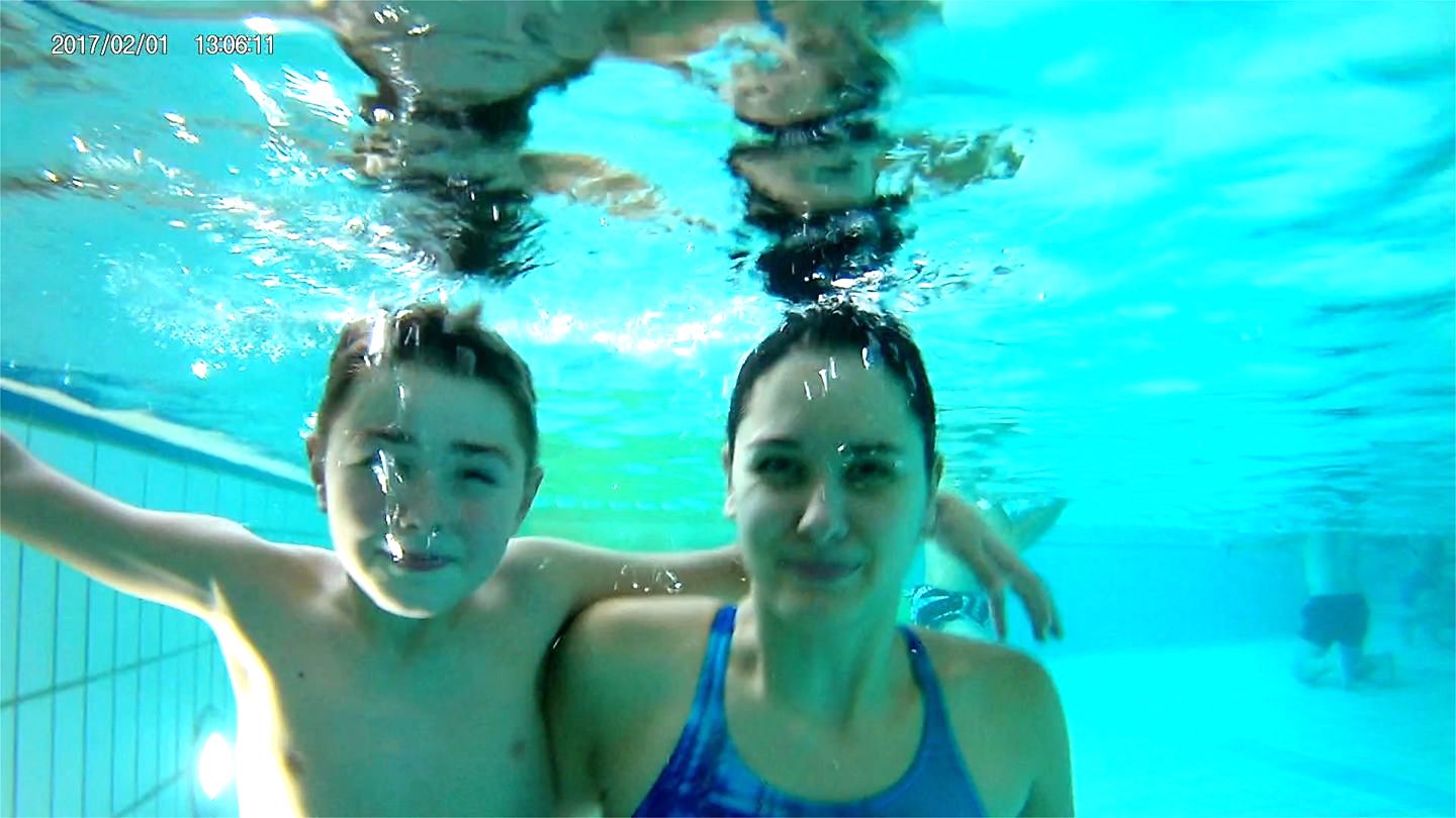 Schwimmbad jungs kennenlernen
